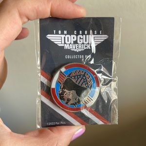 Top Gun Maverick collector pin brand new in wrapping. Tom cruise top gun